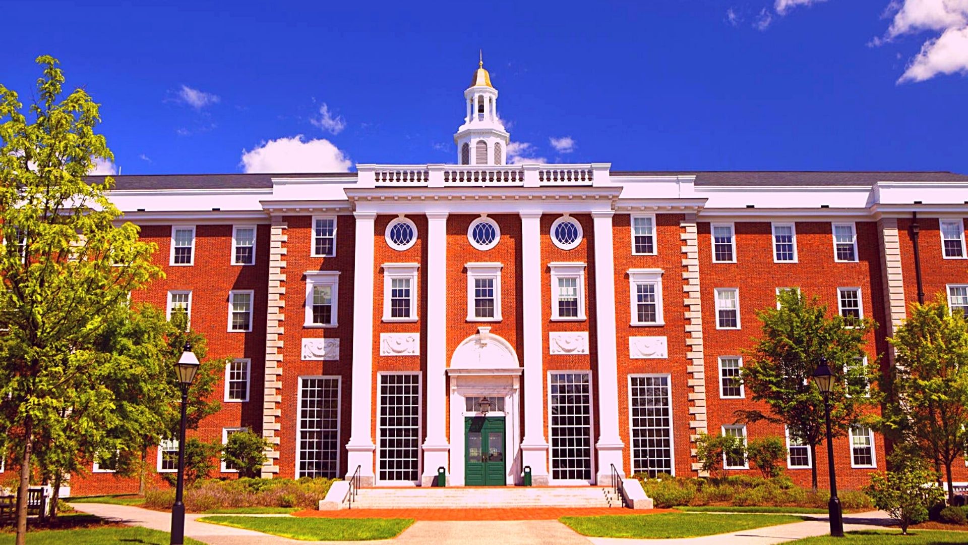 Harvard-Business-School-STEM-MBA-in-the-USA